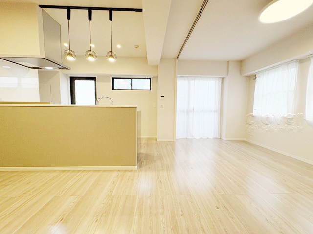 【居間・リビング】 | アデッソ新宿若松町 | リビングダイニングキッチン