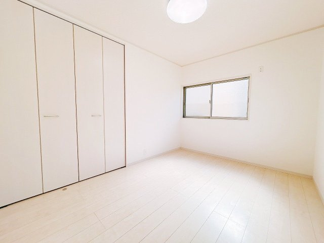 リフォーム済中古戸建　大垣市荒尾町　平成26年築の洋室