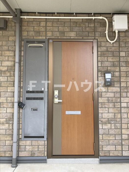 トレジャーのエントランス|周辺