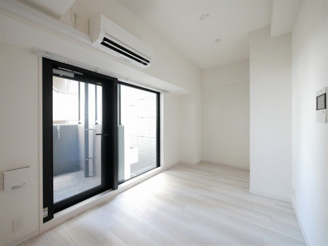 S-RESIDENCE新大阪Rishの居間・リビング