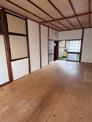 【洋室】 | 上住吉１丁目長屋 | 広々とした無垢材使用の床の洋室です！