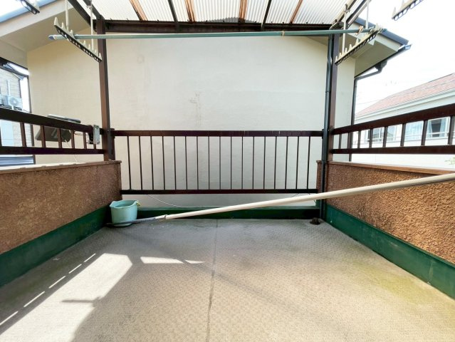 山手町1 中古戸建のバルコニー|陽当たり良好なバルコニーです