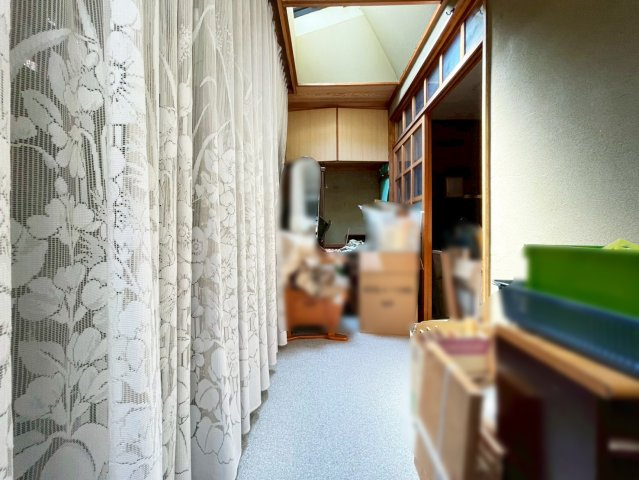 山手町1 中古戸建の洋室|ゆったりした洋室です