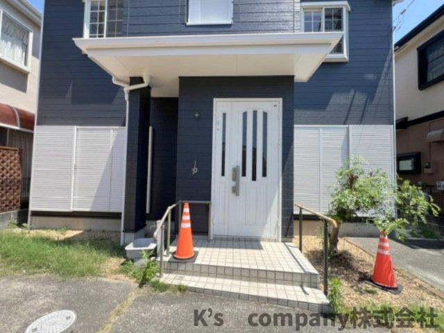◎高座郡寒川町小谷2丁目　中古戸建の玄関|リフォーム前◇