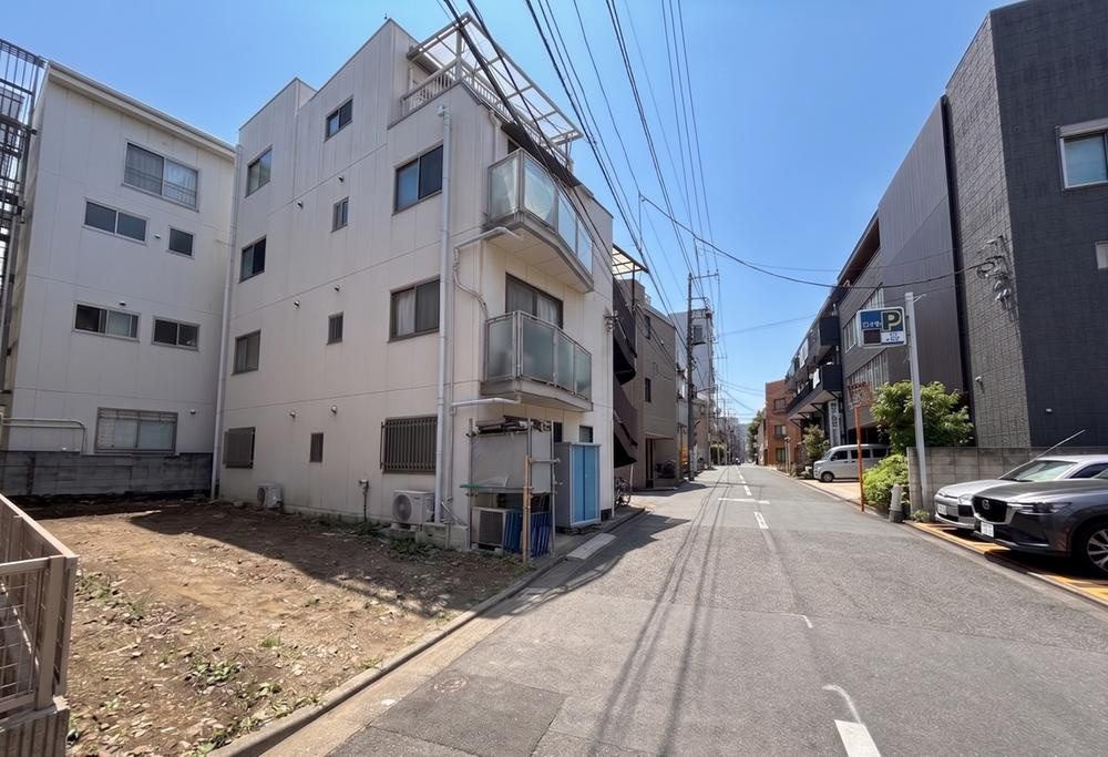 新宿区早稲田町　建築条件なし売地