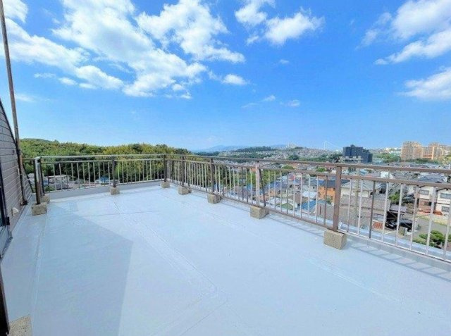 塩屋台２丁目　中古戸建のバルコニー