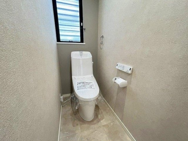 塩屋台２丁目　中古戸建のトイレ