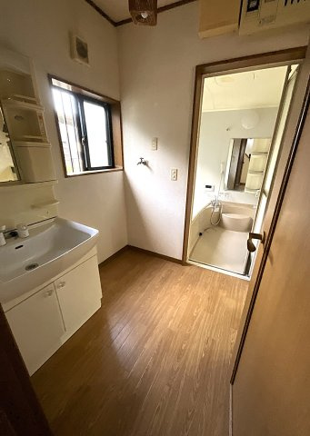 中古戸建の洗面所