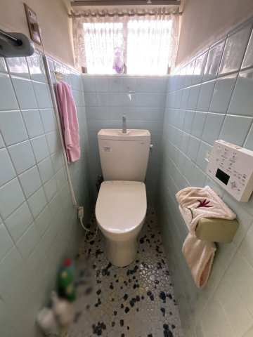 川越市上戸新町の中古一戸建のトイレ