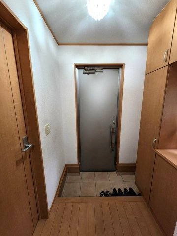 中古戸建の玄関