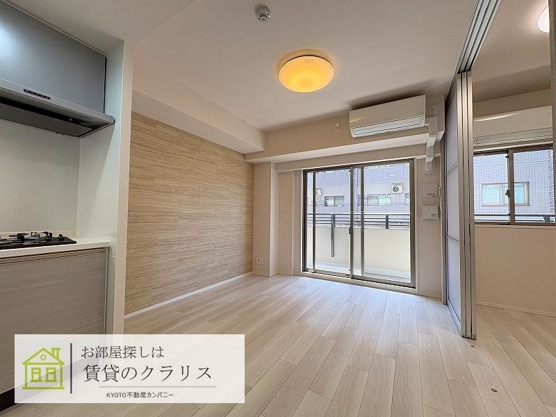 ピーノ京都西大路の居間・リビング