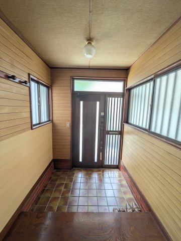 本町田戸建の玄関