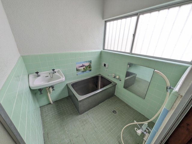 本町田戸建の浴室