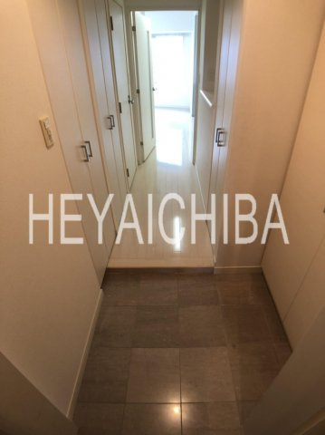 コンフォリア上野広小路の玄関