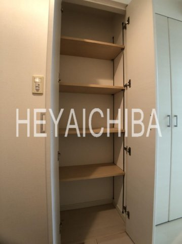 コンフォリア上野広小路の収納