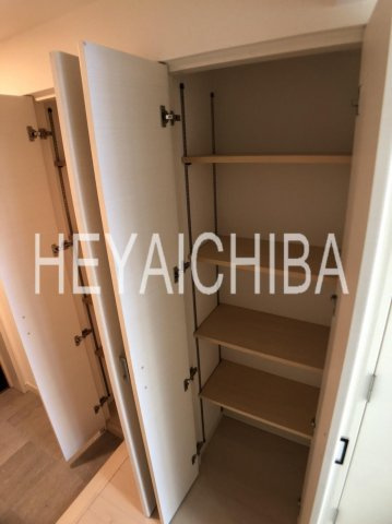 コンフォリア上野広小路の収納
