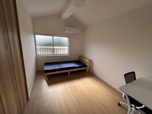 三木市志染町青山1丁目の洋室