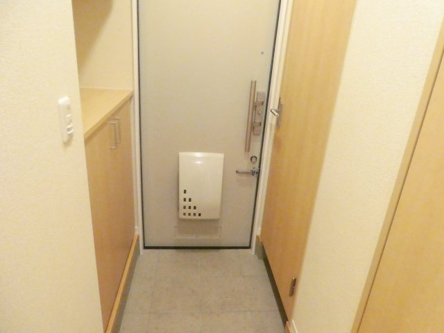 コスモス野上の玄関