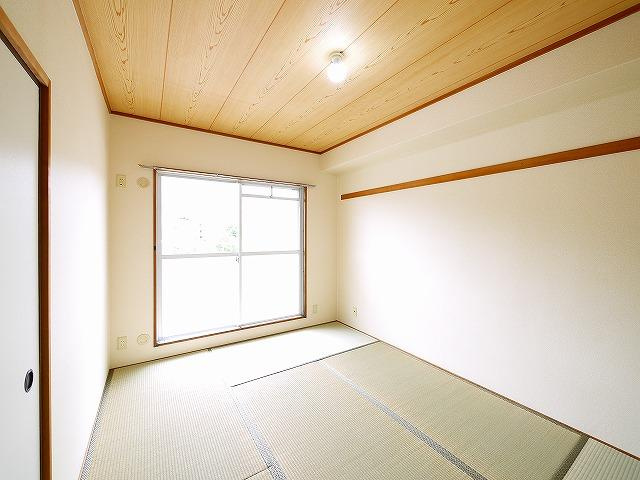 タラ生駒の和室|ゆったりとくつろげる和室です