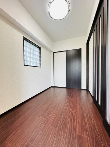【寝室】プレジオ西宮北口