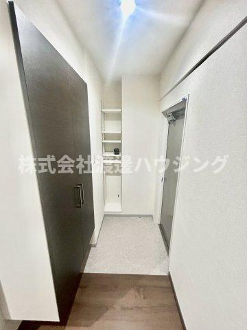 フレール緑地公園Ⅱの玄関