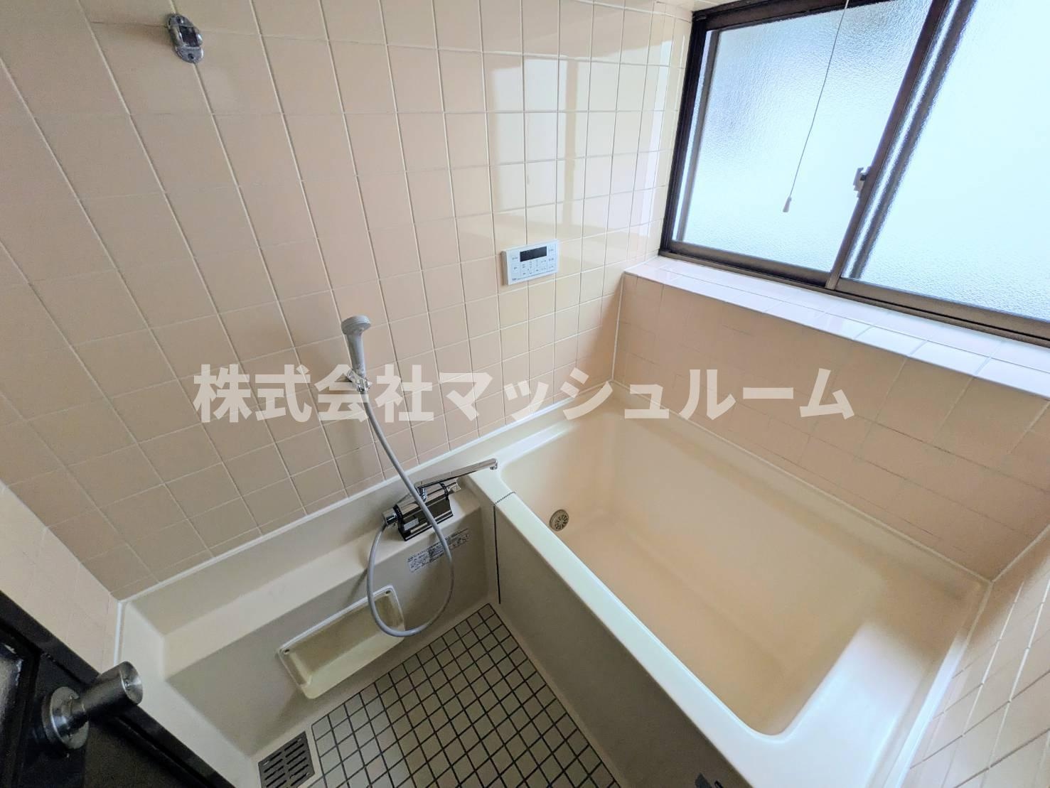 中野区大和町３丁目の一戸建ての浴室