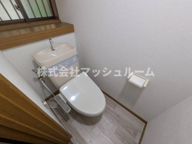 中野区大和町３丁目の一戸建てのトイレ