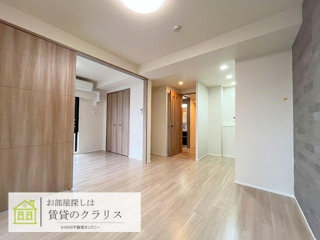 ピーノ京都西大路の居間・リビング