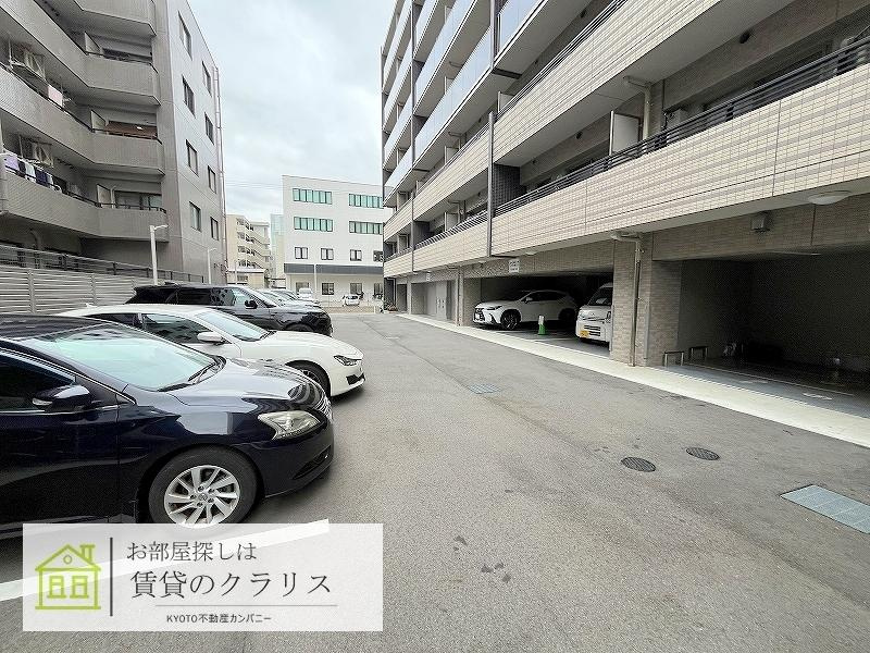 ピーノ京都西大路の駐車場
