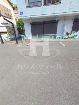 【駐車場】 | コーポ和美B | カースペースがあります