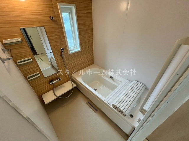 豊橋市花田町貸家の浴室