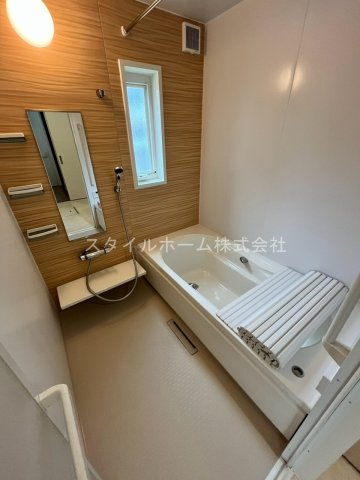 豊橋市花田町貸家の浴室