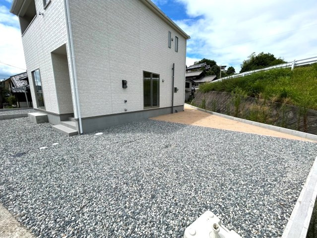 クレードルガーデン上野　第3　2号地の駐車場