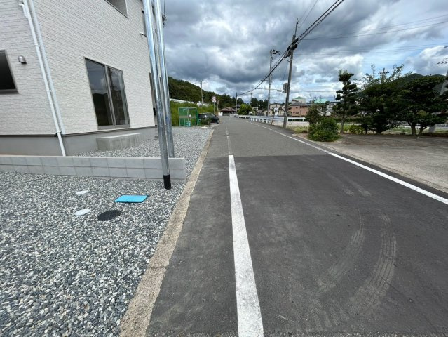クレードルガーデン上野　第3　2号地の前面道路含む現地写真