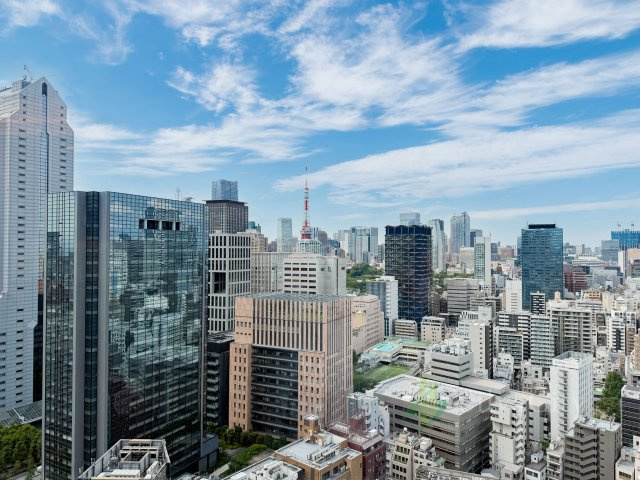 カテリーナ三田タワースイートの展望|視界いっぱいに広がる開放的な眺望。時間とともに表情を変える景色が、暮らしに心地よい彩りを添えてくれます。 