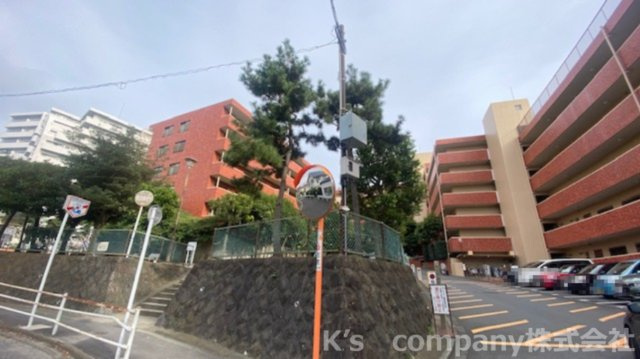 ◎藤沢市片瀬海岸1丁目　湘南グリーンハイツ1号棟の外観|外観写真☆