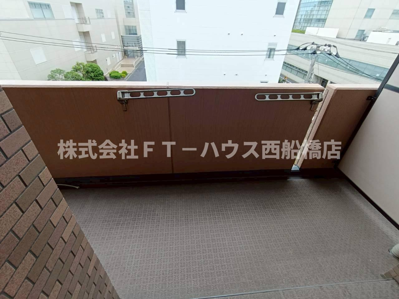 ライオンズマンション本八幡第２のバルコニー