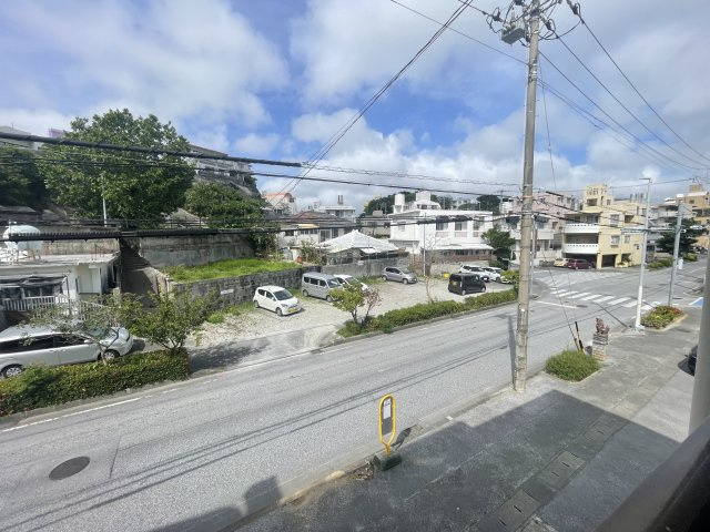 浦添市勢理客（1棟売店舗付きアパート）の展望|（2階ワンフロア）眺望良好♪