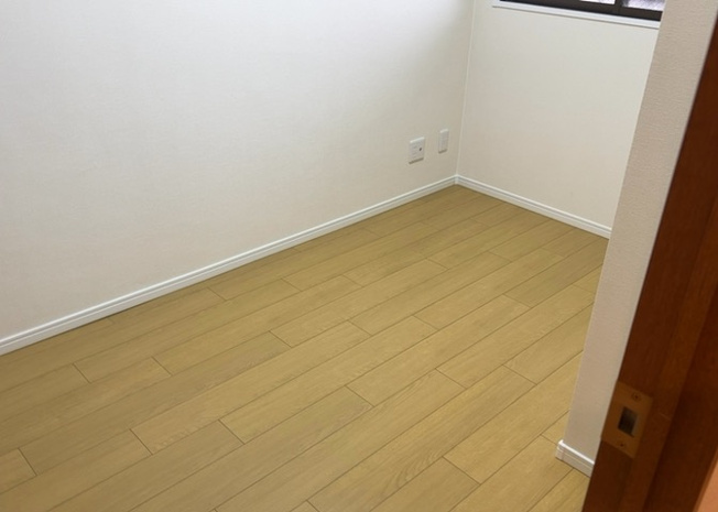 【子供部屋】 | ロイヤルステージ相模原番田 | 子供が何人でも年齢によっては、受験時にしっかり壁のある個室があった方が良い場合もあります。難しい問題ですが、兄弟の人数や、性別や年齢差によって状況が異なりますので、数年後のこともしっかり考えましょう。