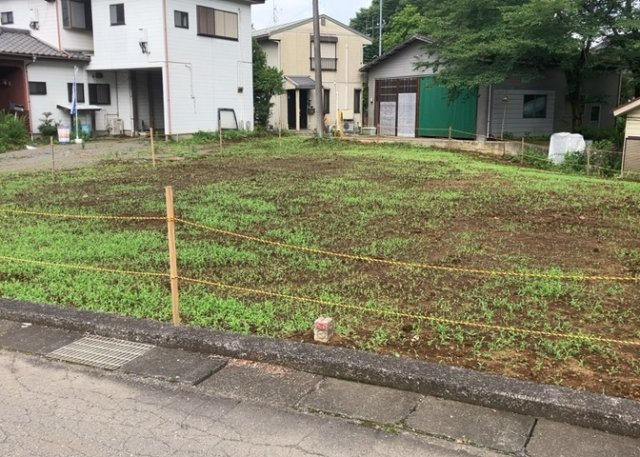 【外観】 | 土地購入を検討されている場合、境界杭がない状態で購入してしまうと境界確定測量をする必要があり、費用がかかります。購入の前に、売主、隣土地所有者立ち合いのもと境界を確定し境界杭を設置するのがベストです。