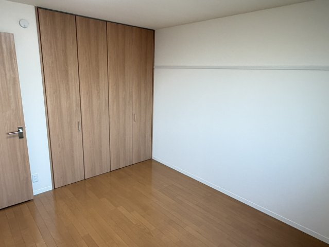 コンフォールCの洋室