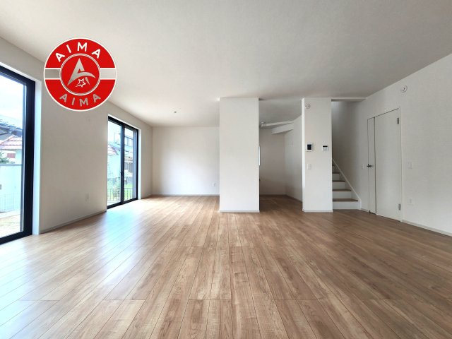福岡市東区雁の巣2丁目第8-1棟(1号棟)の居間・リビング|多くの時間を過すことになるリビングだからこそ、いつも穏やかな空間・解放感が味わえ毎日が充実します。