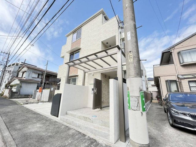 シエル弘明寺の駐車場