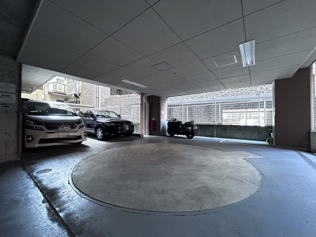 【駐車場】エステムコート新神戸エリタージュ