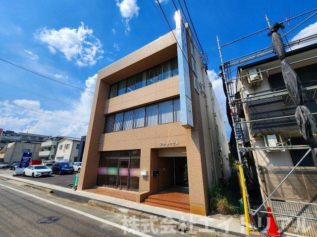 アテックビル の外観