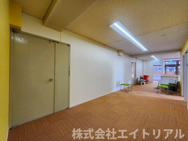 アテックビル の内装