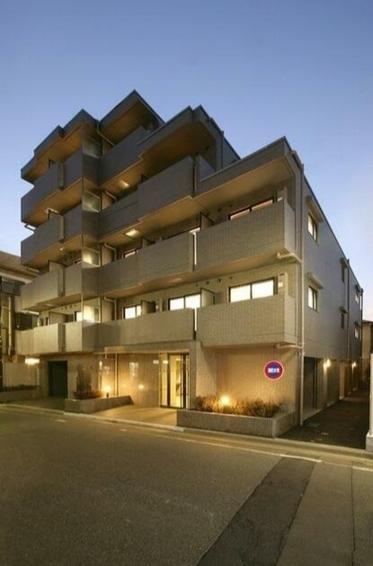 狛江市岩戸北４丁目の賃貸マンション