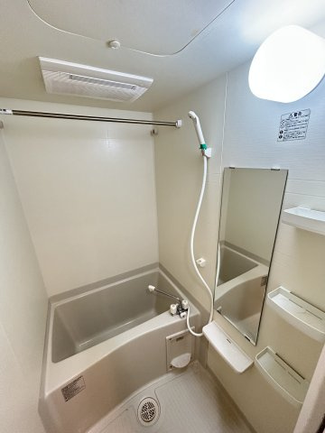 プレサンス難波セレクトの浴室