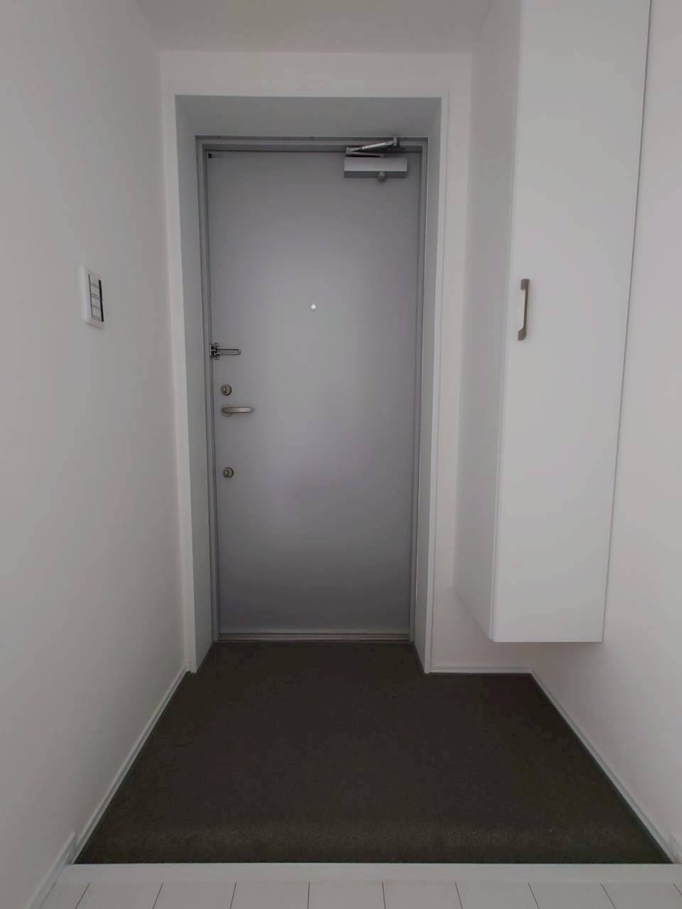 【玄関】