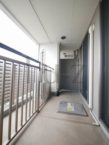 ロイヤルタワー横濱鶴見のバルコニー